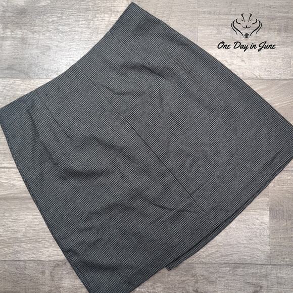 Banana Republic Button Front Mini Skirt Size 10 - Picture 5 of 5